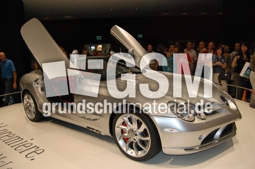 Mercedes SLR McLaren Roadster.JPG